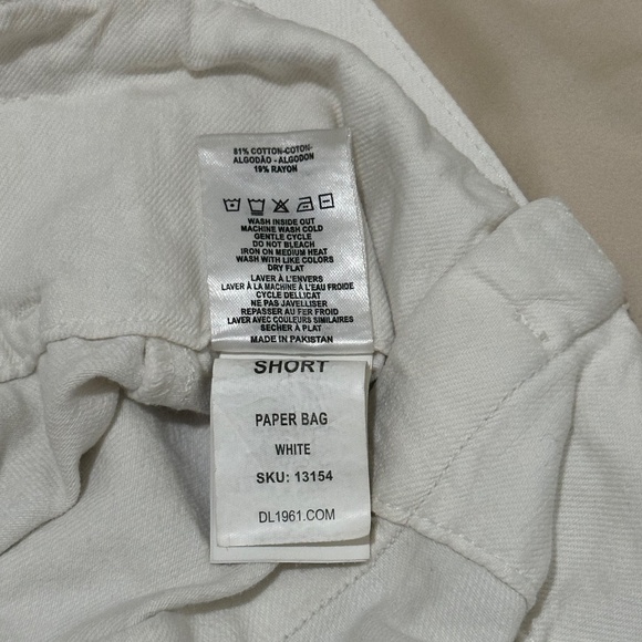 DL1961 CAMILE SHORT Paper Bag - Picture 9 of 9